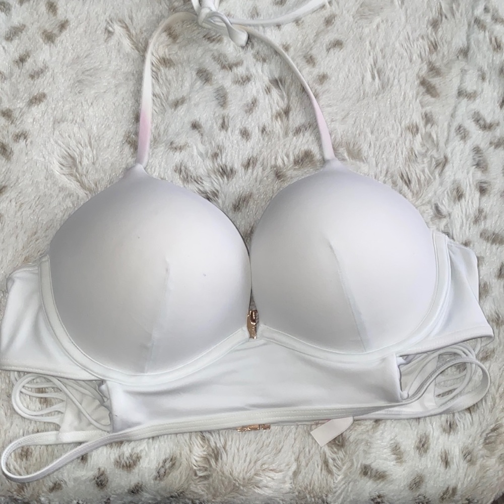 Vs swim bombshell